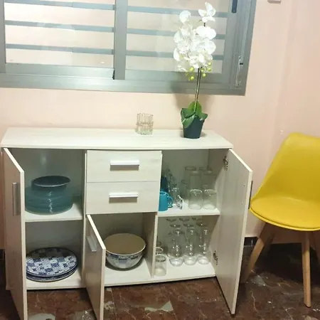 펜션 House With 3 Bedrooms In With Wonderful Mountain View Furnished Terrace And Wifi 800 M From The Beach 간디아