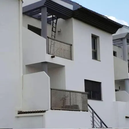House With 3 Bedrooms In With Wonderful Mountain View Furnished Terrace And Wifi 800 M From The Beach